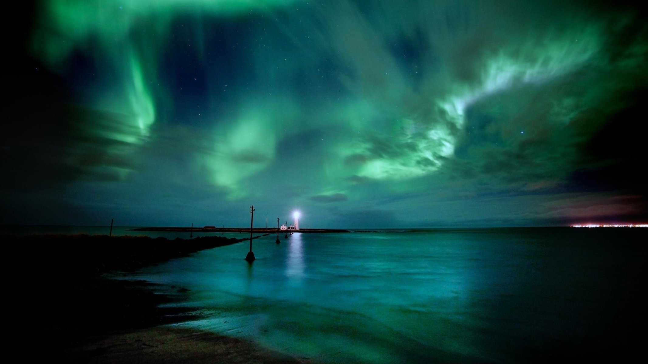 lueur lanternes phare aurora boreali