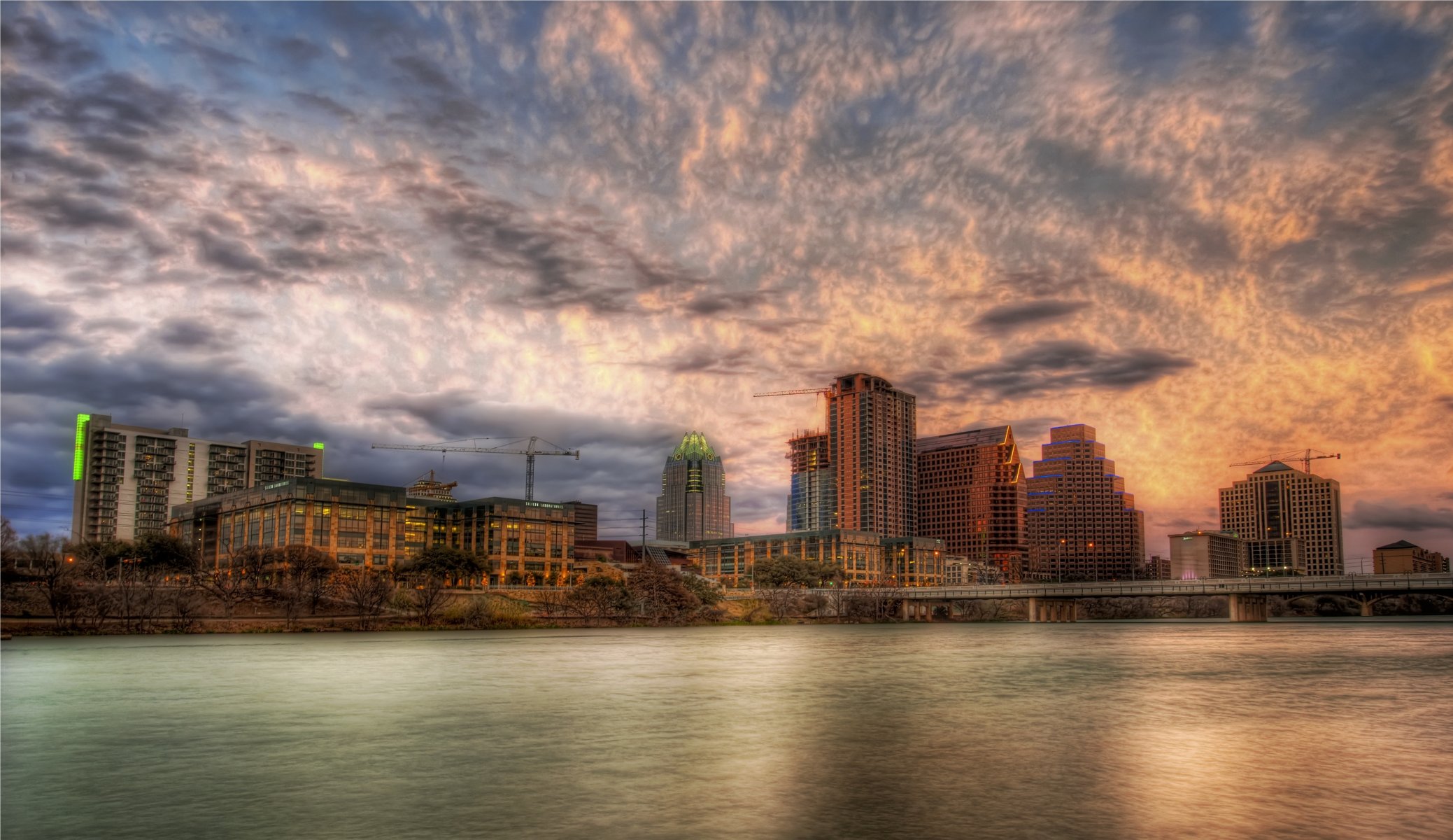 austin coucher de soleil rivière nuages