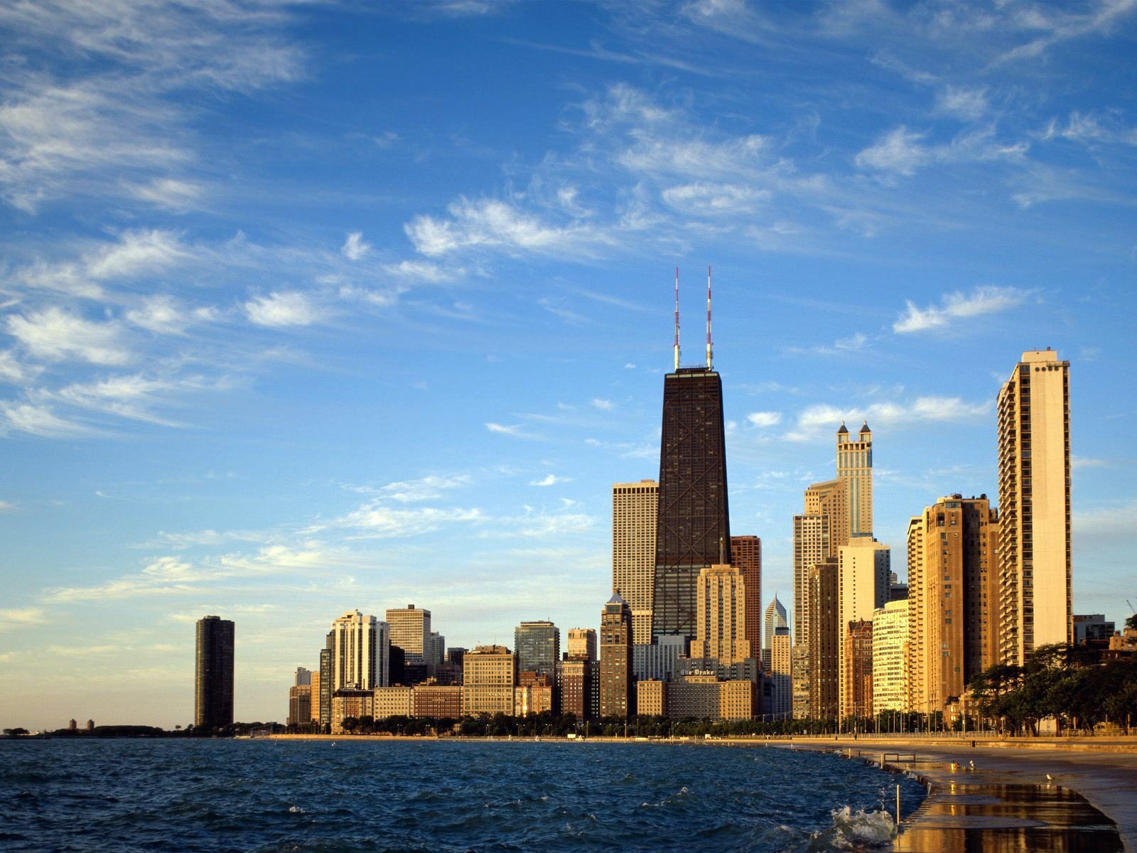 chicago town skyscraper ocean waves day