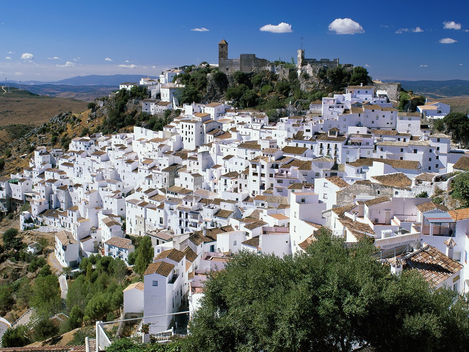 spanien casares häuser festung