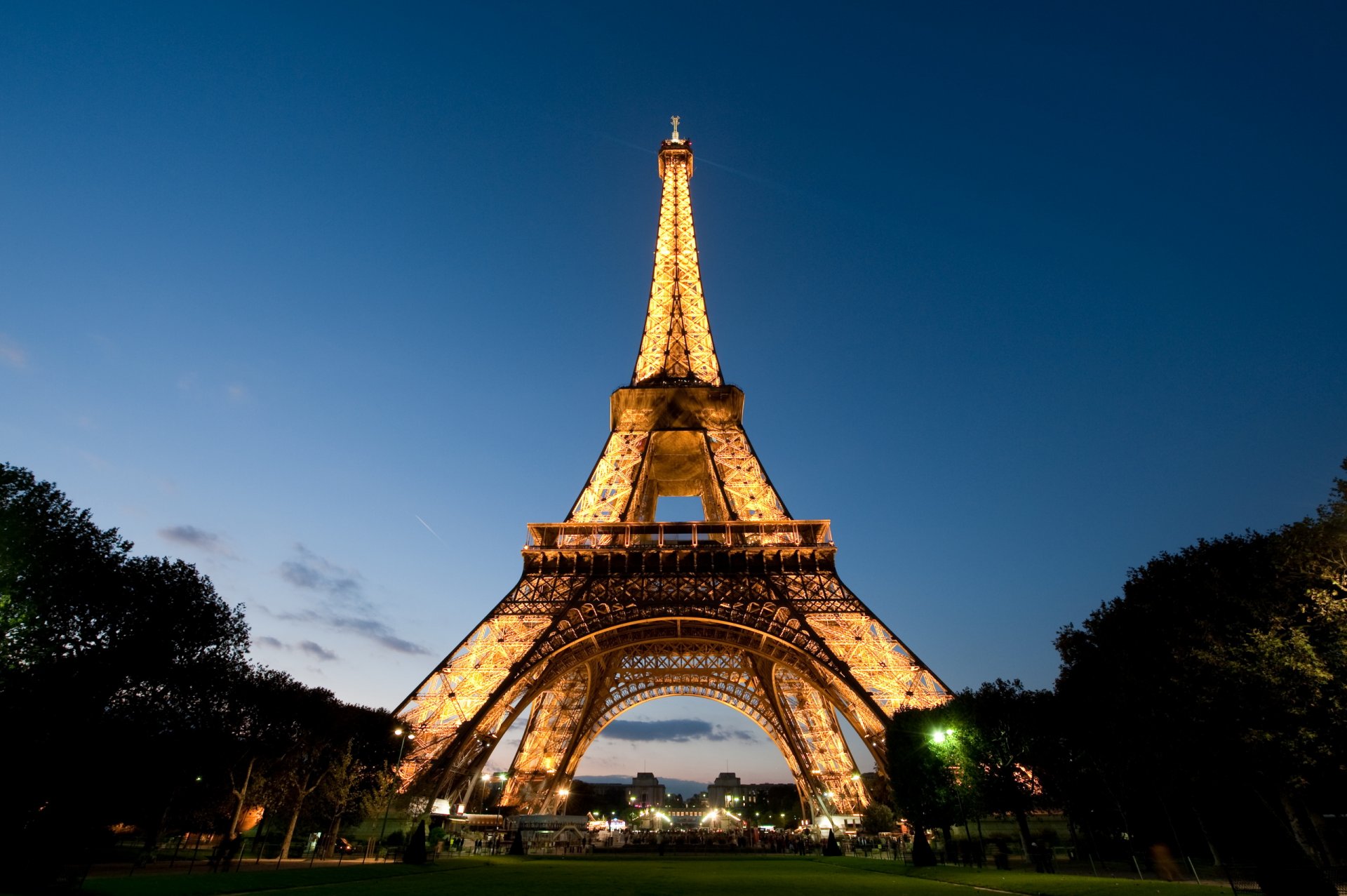 parís torre eiffel noche