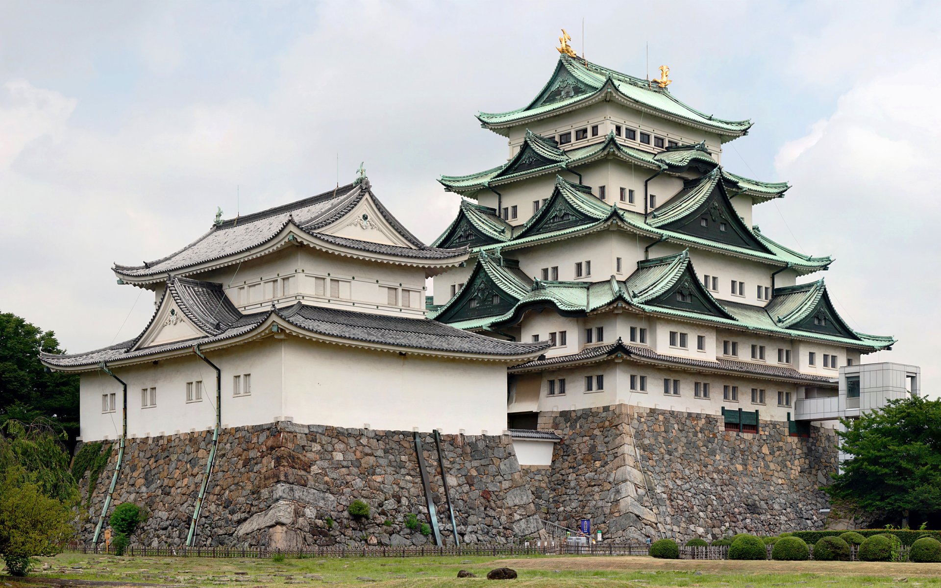 nagoya castle japan