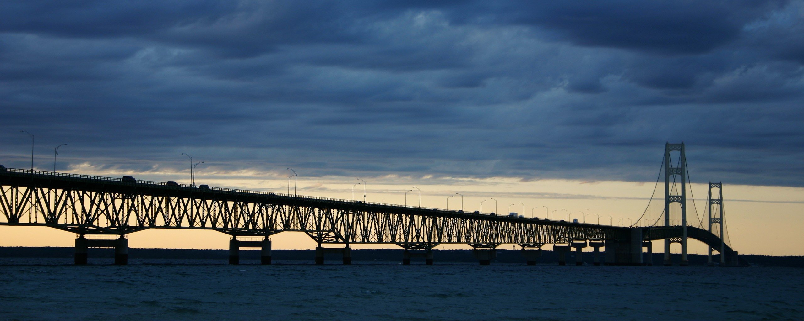 ponte macchine stretto