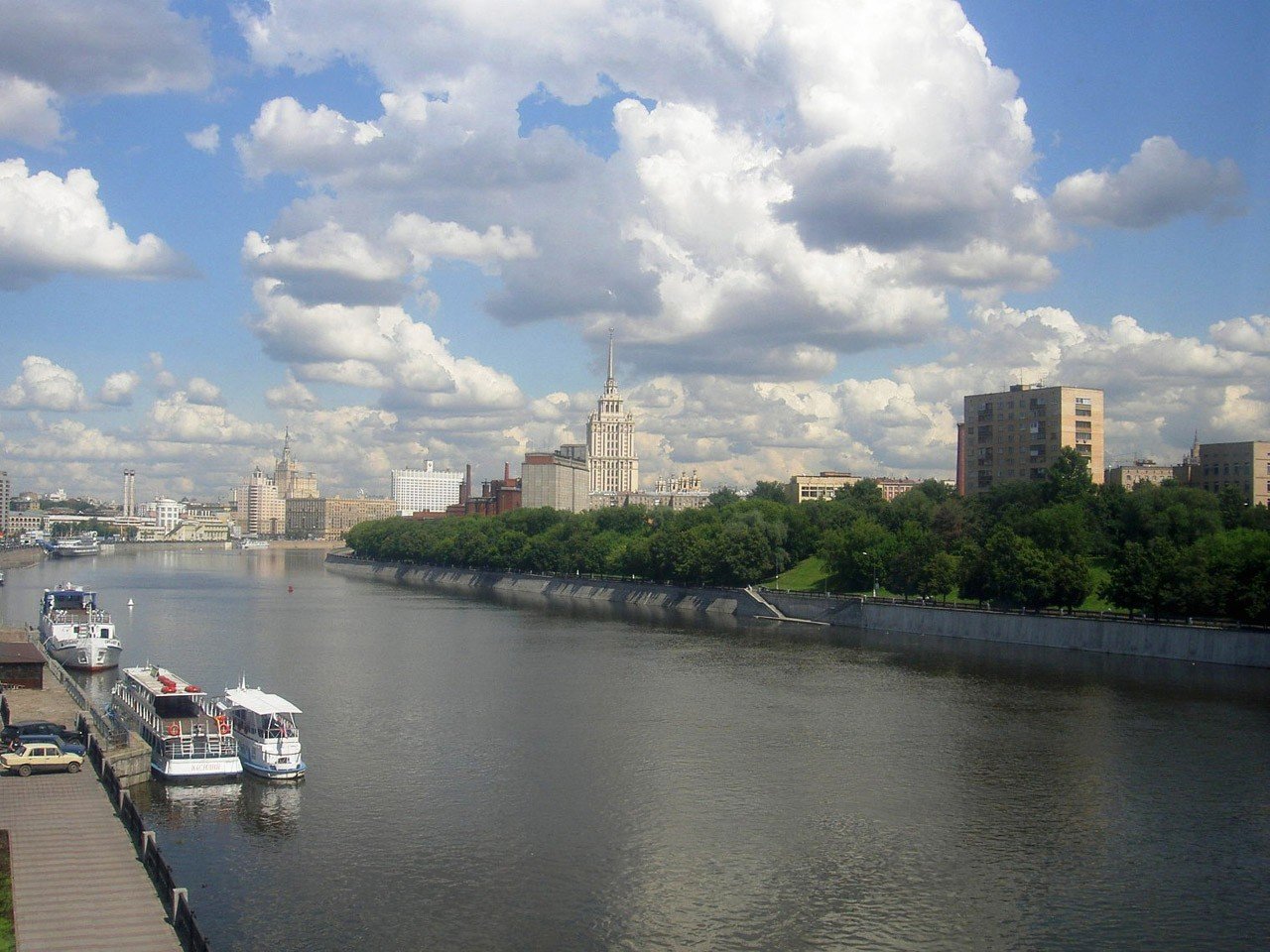 moscow river high-rise building