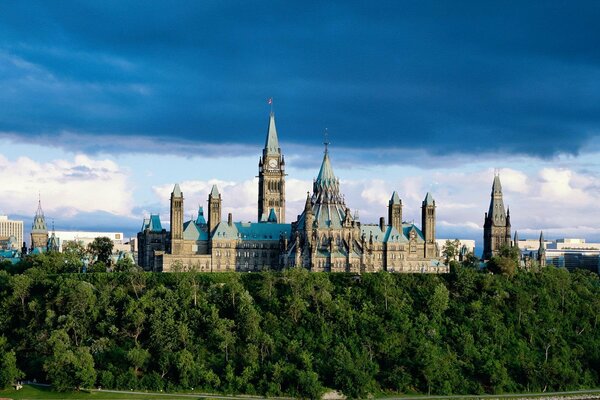 Bella vista del Parlamento Dell Ontario