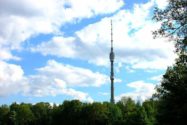 Torre Ostankino vista desde lejos