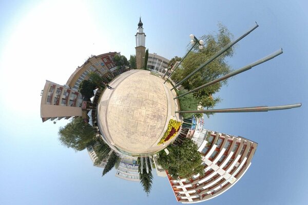 Foto panorámica de la Plaza con la torre