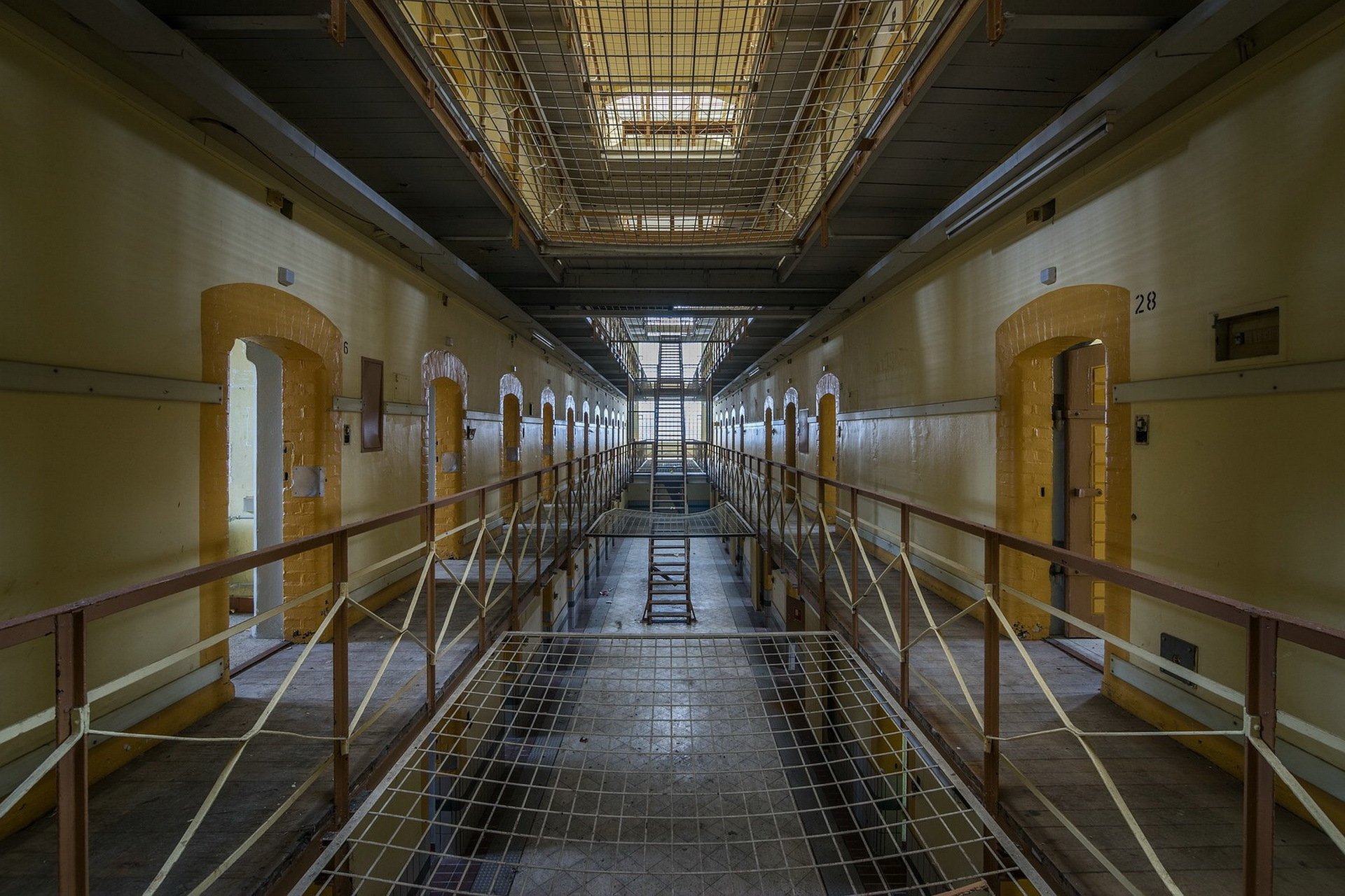 prison cellules intérieur