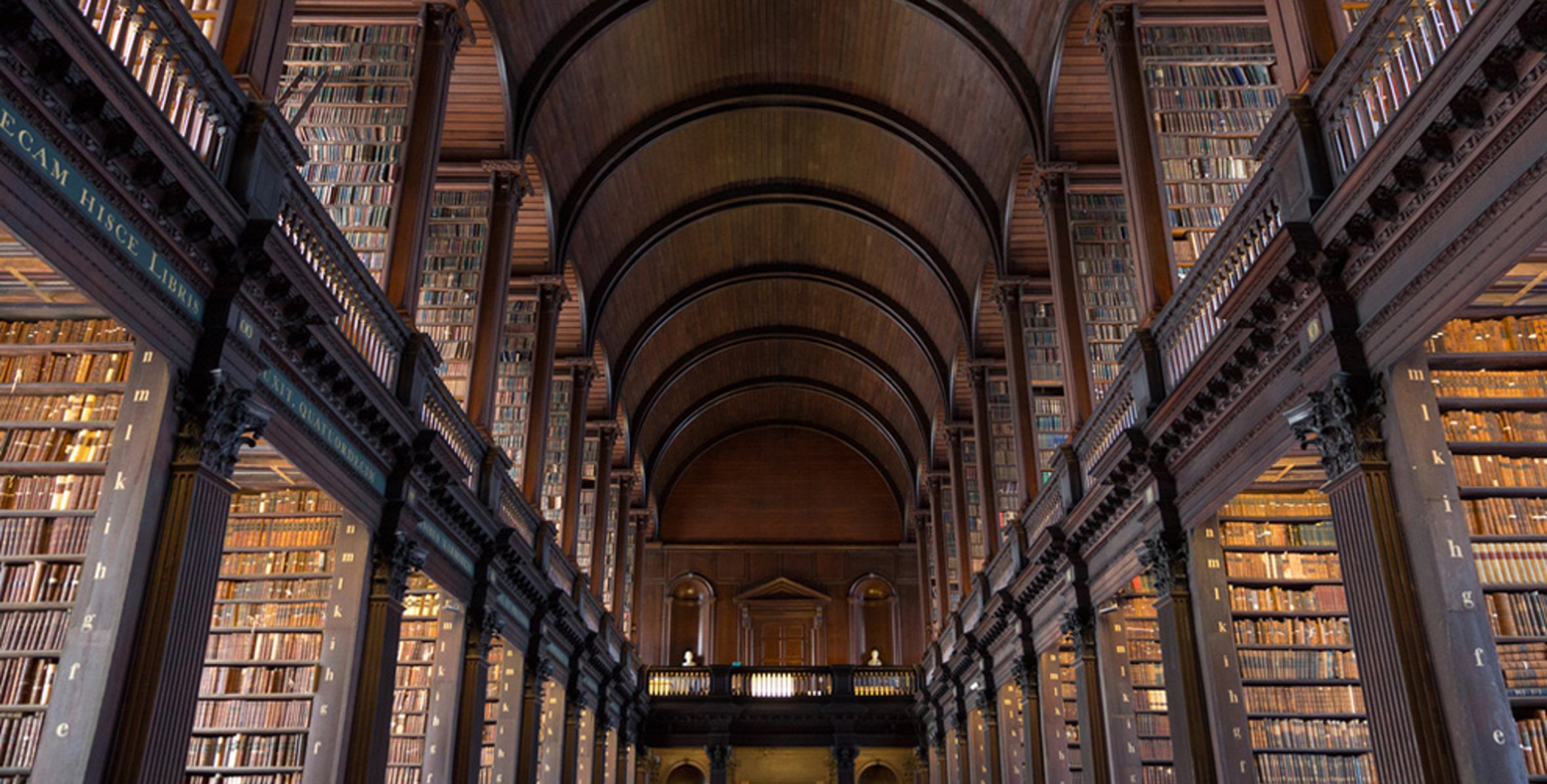 trinity college biblioteka dublin