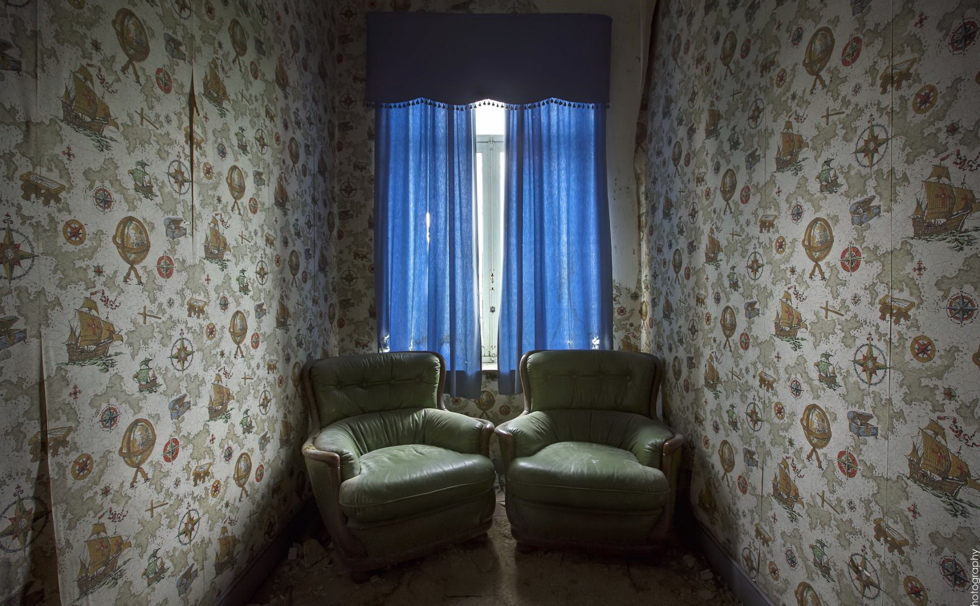 room window armchair