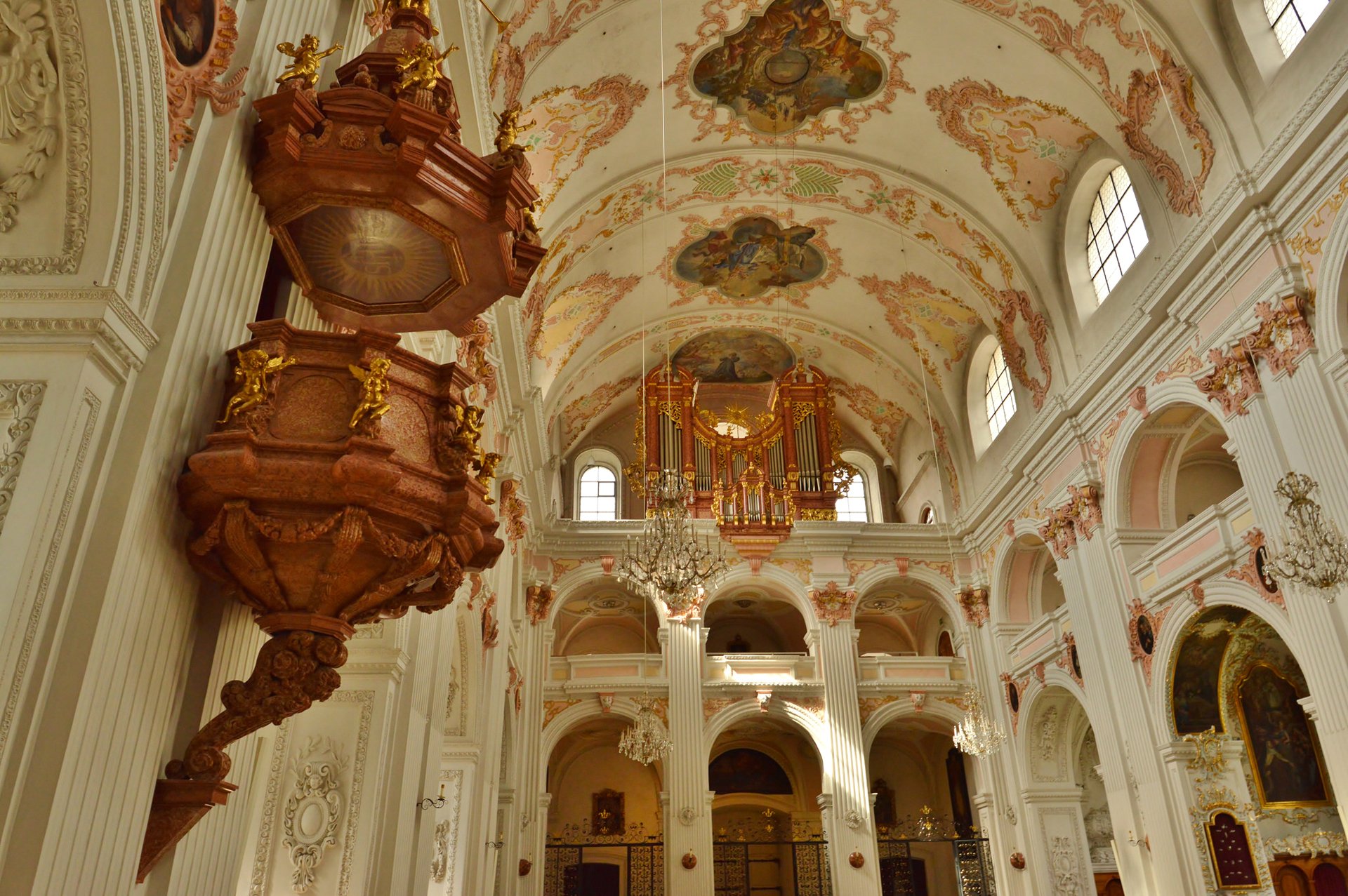 catedral órgano nave religión lucerna suiza