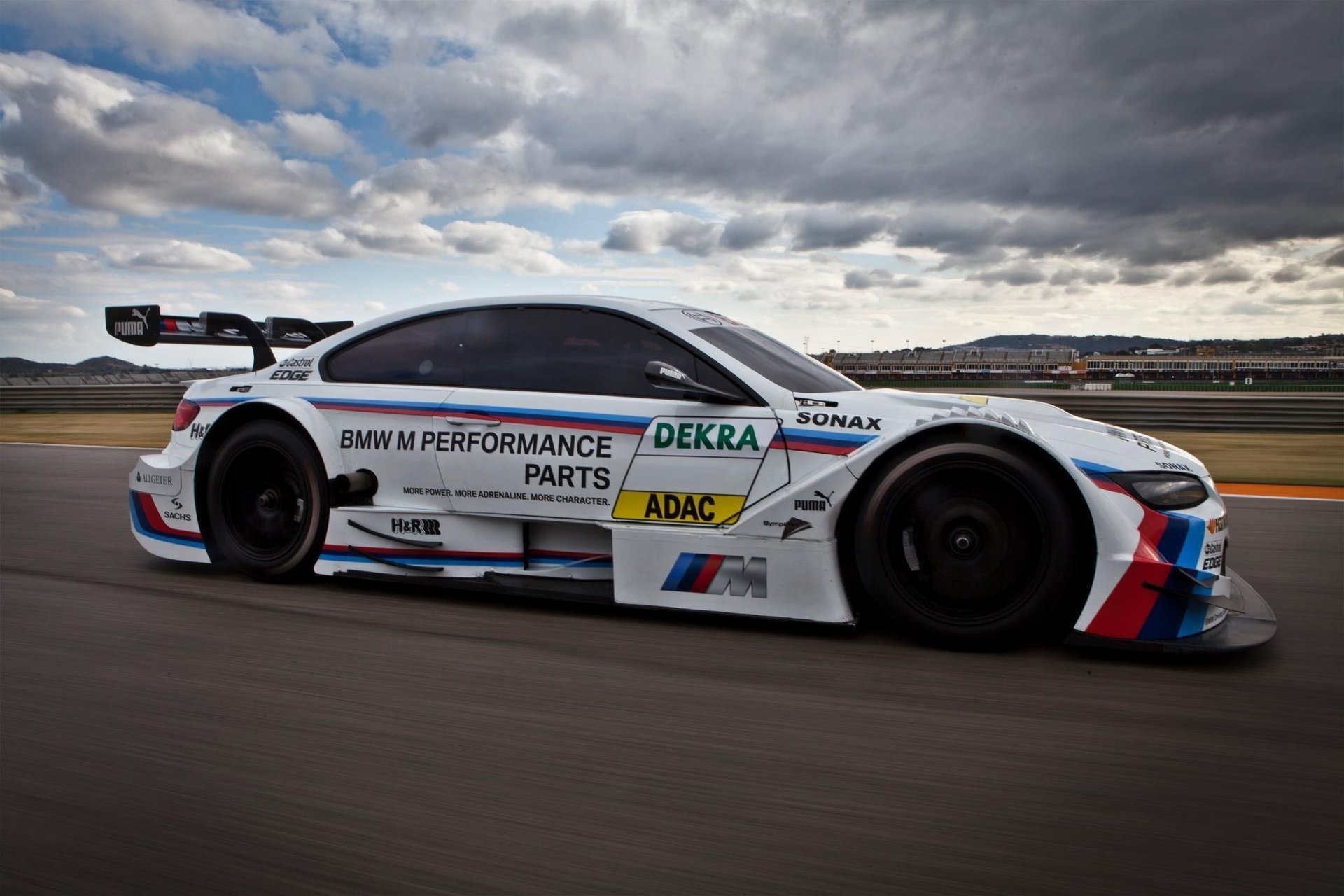 dtm болид гонки тачка асфальт bmw m3 gtr autosport бмв hankook