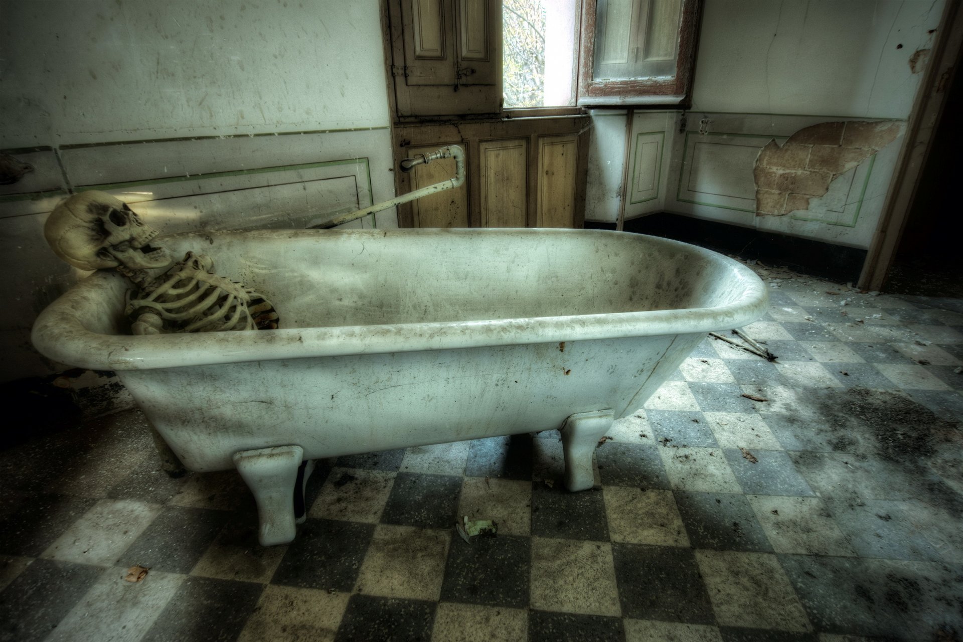 bath skeleton background