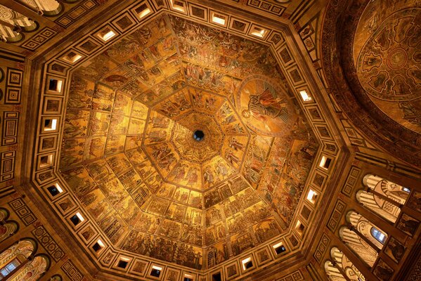 The dome from inside the temple in Florence