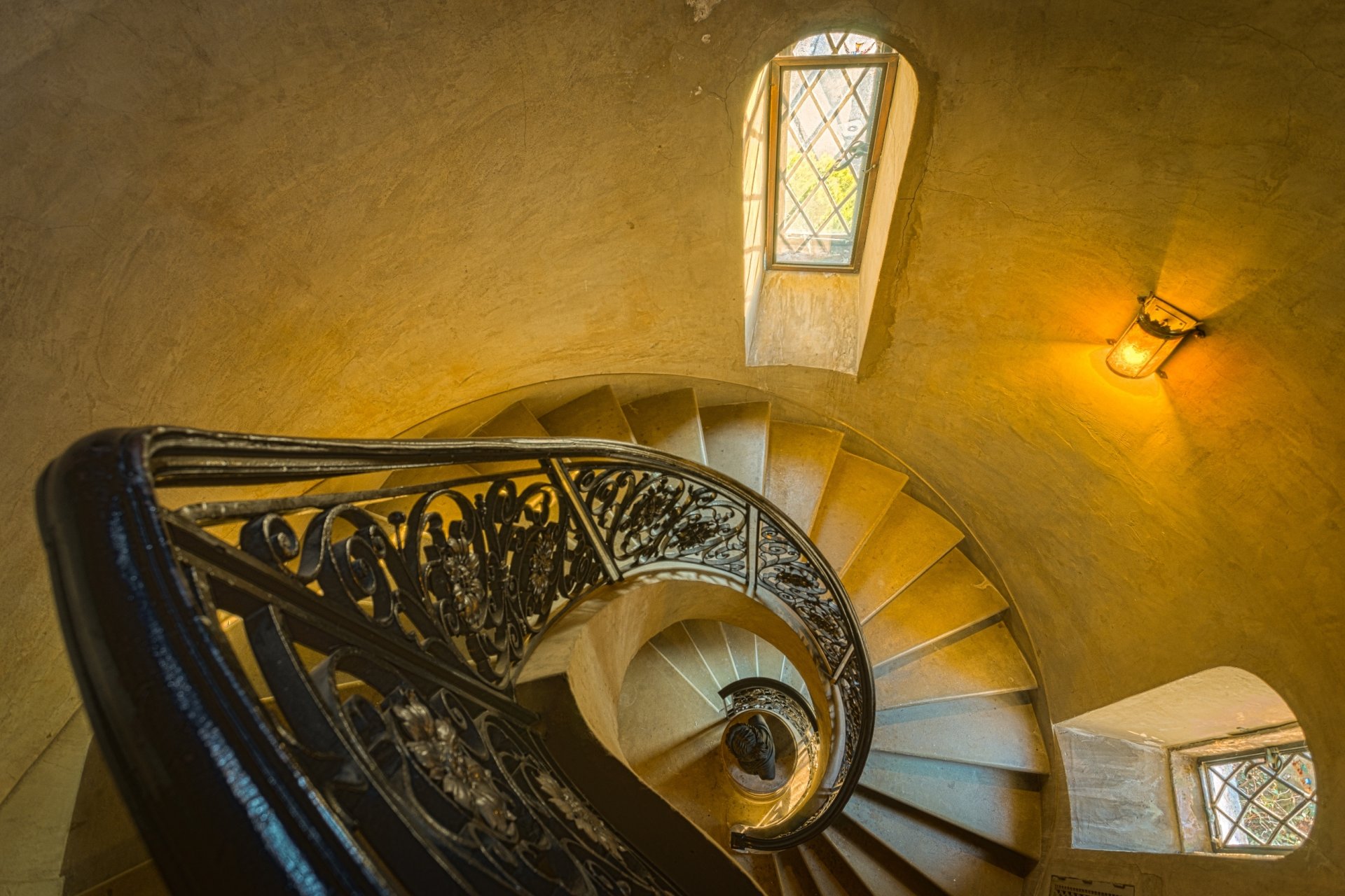 escalera ventana interior