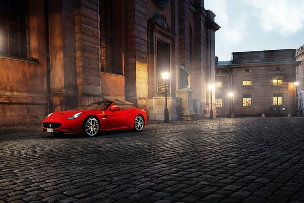 Ferrari rojo en las calles de California