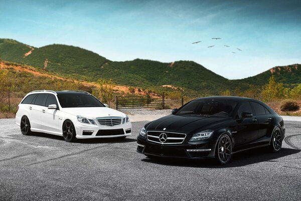 Mercedes amg cls63. Noir et blanc ami