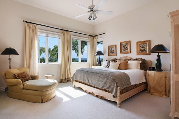 Bedroom with a modern design in warm shades