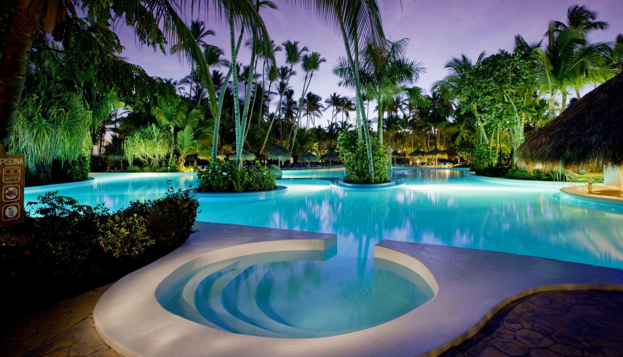 extérieur piscine hôtel merya caribe tropical