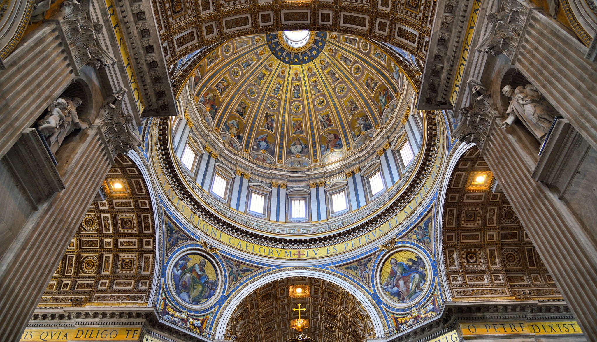 vaticano san pietro cupola affreschi religione