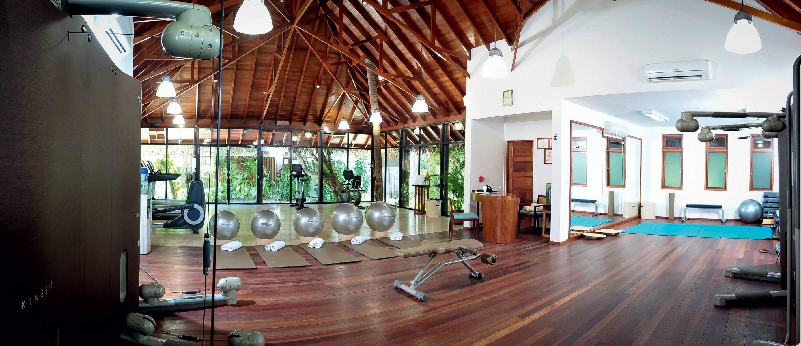 interni stile design attrezzature per il fitness palestra