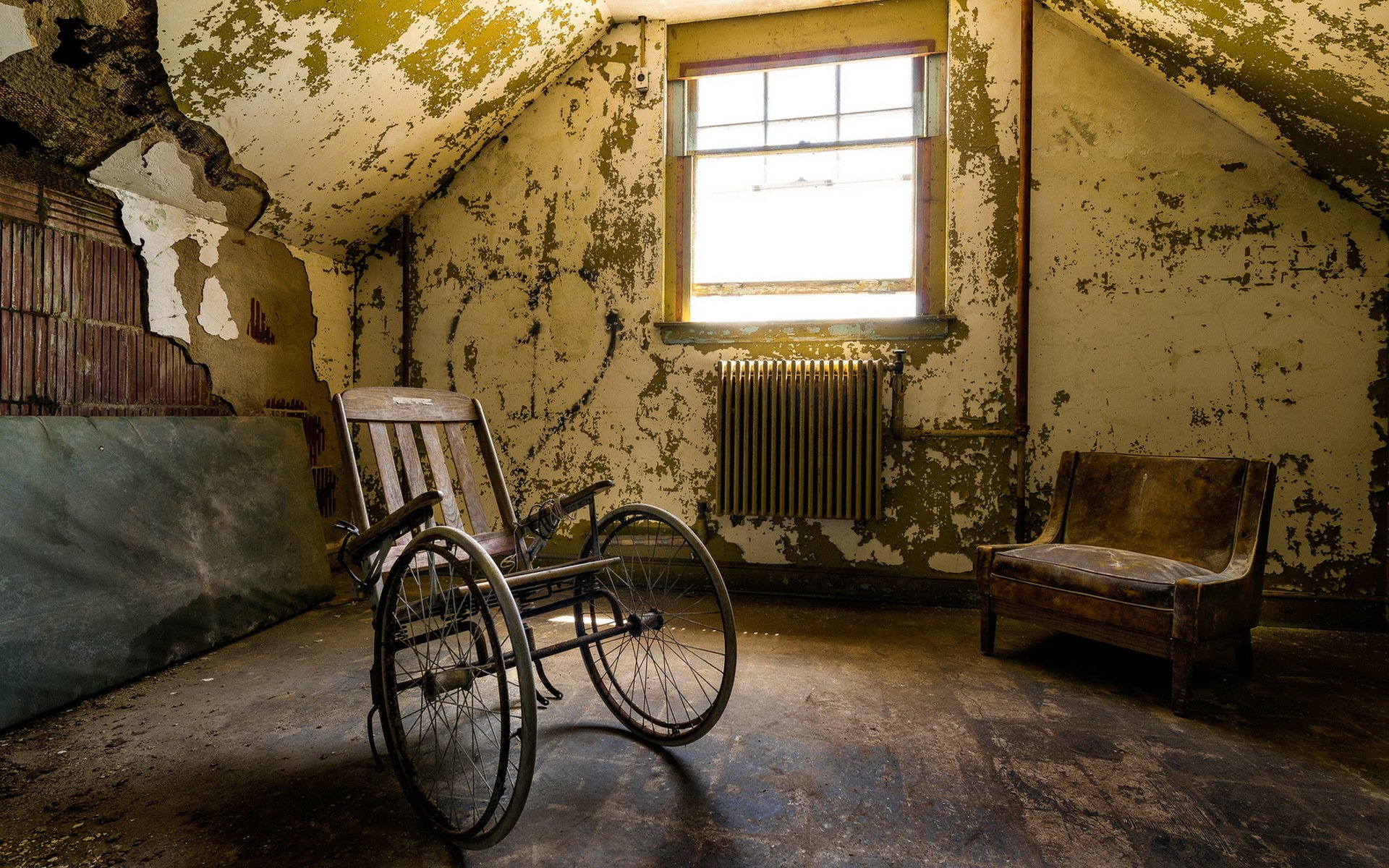 room stroller interior