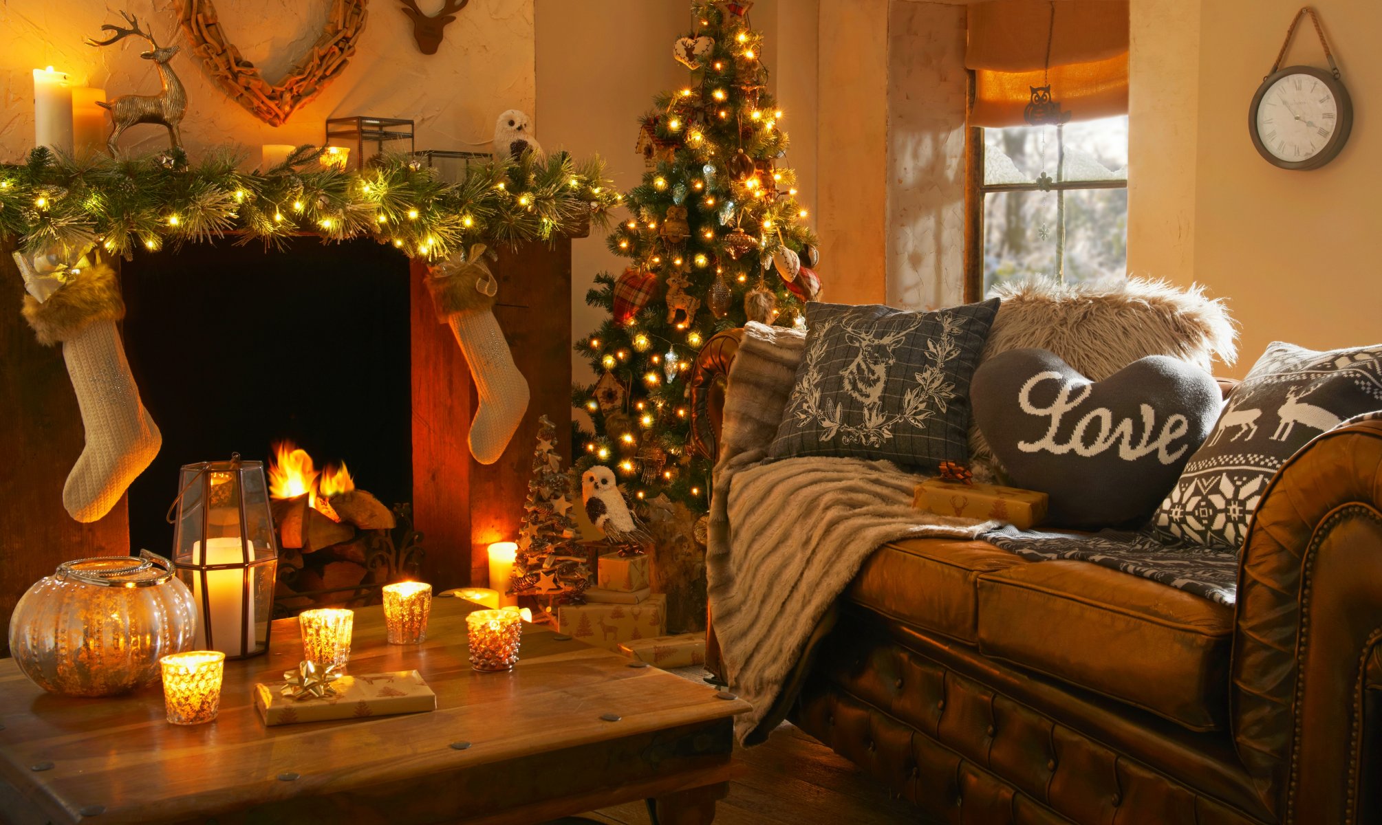 interior chimenea velas luces del árbol de navidad amor árbol de navidad corazón luces