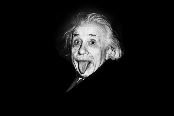 Albert Einstein saca la lengua