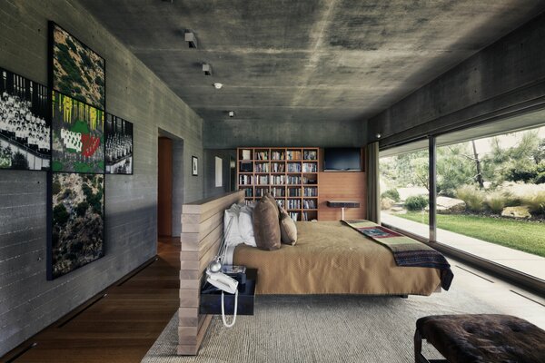 Intérieur de chambre moderne avec vue sur la jungle