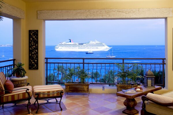 Panoramic window with sea view