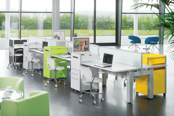 Modernes Büro mit stilvollem Design