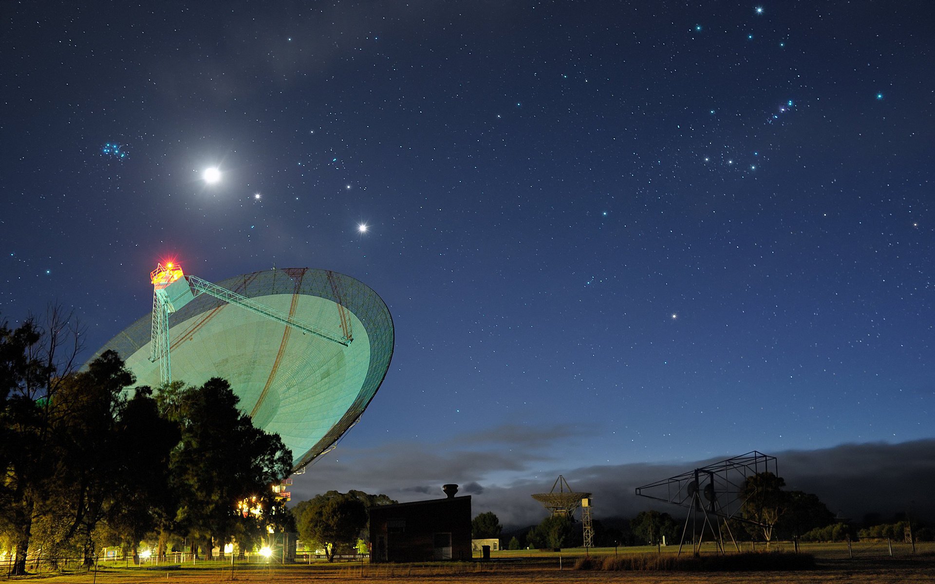 plejady księżyc aldebaran betelgeuse wenus jowisz