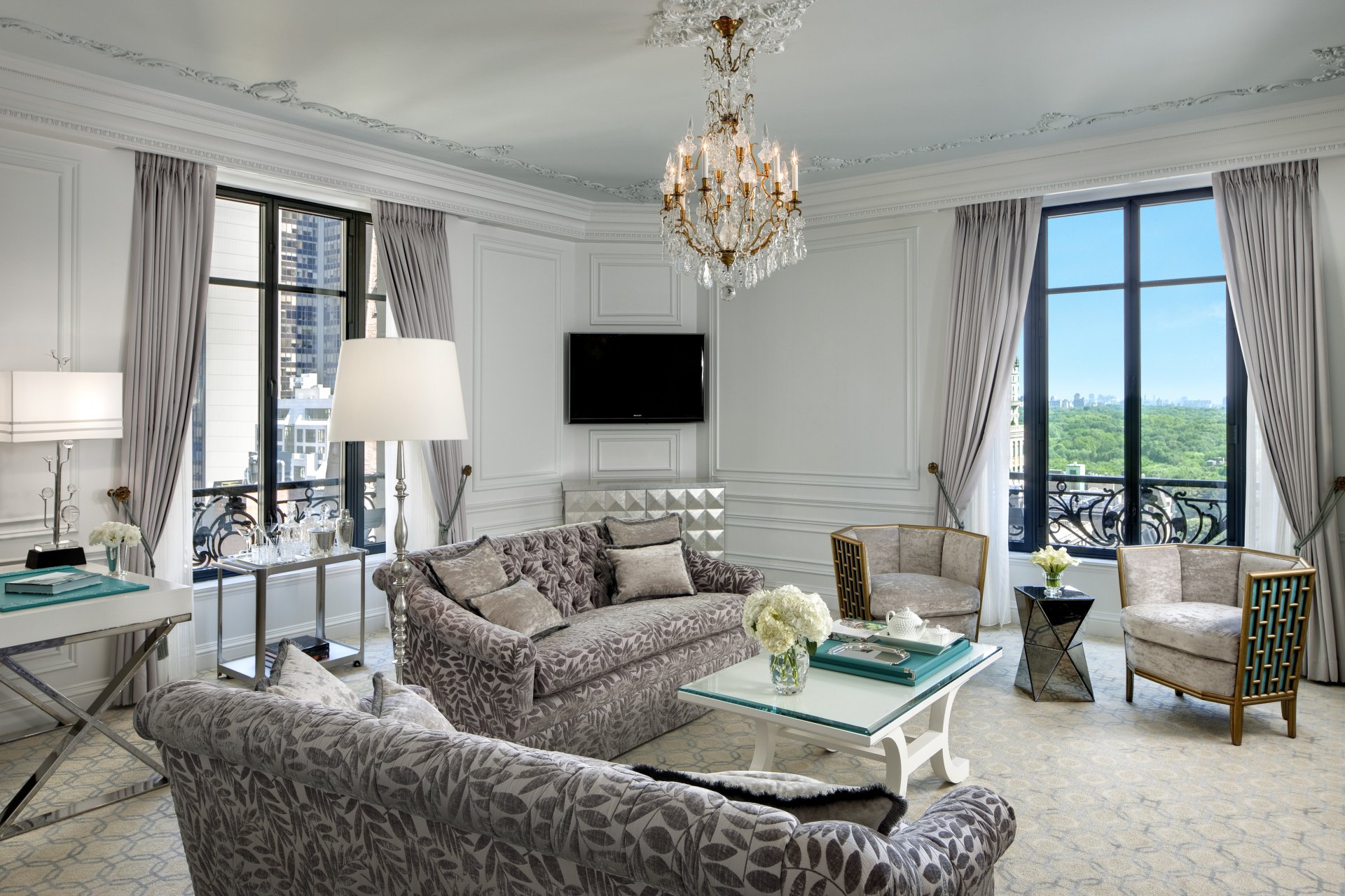 interior style design metropolis city apartment living room interier tiffany suite monroe ny