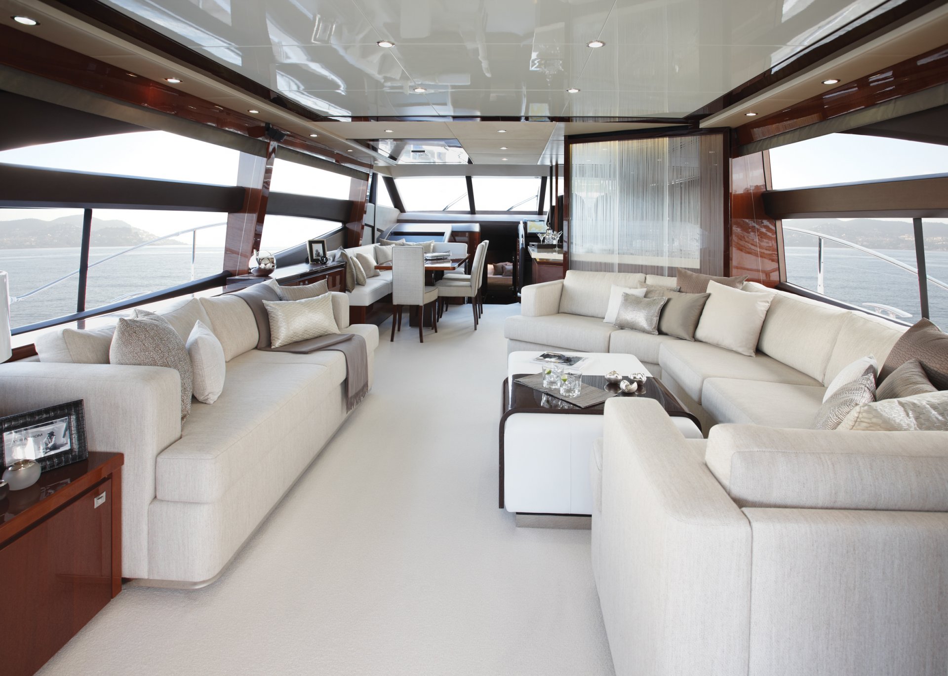 interior style design yacht suite saloon