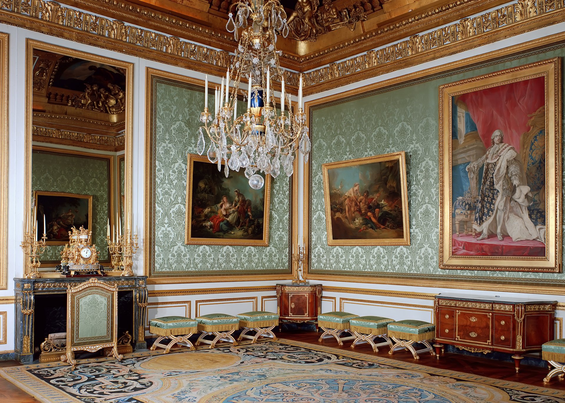 france versailles palais intérieur design salle peintures lustres