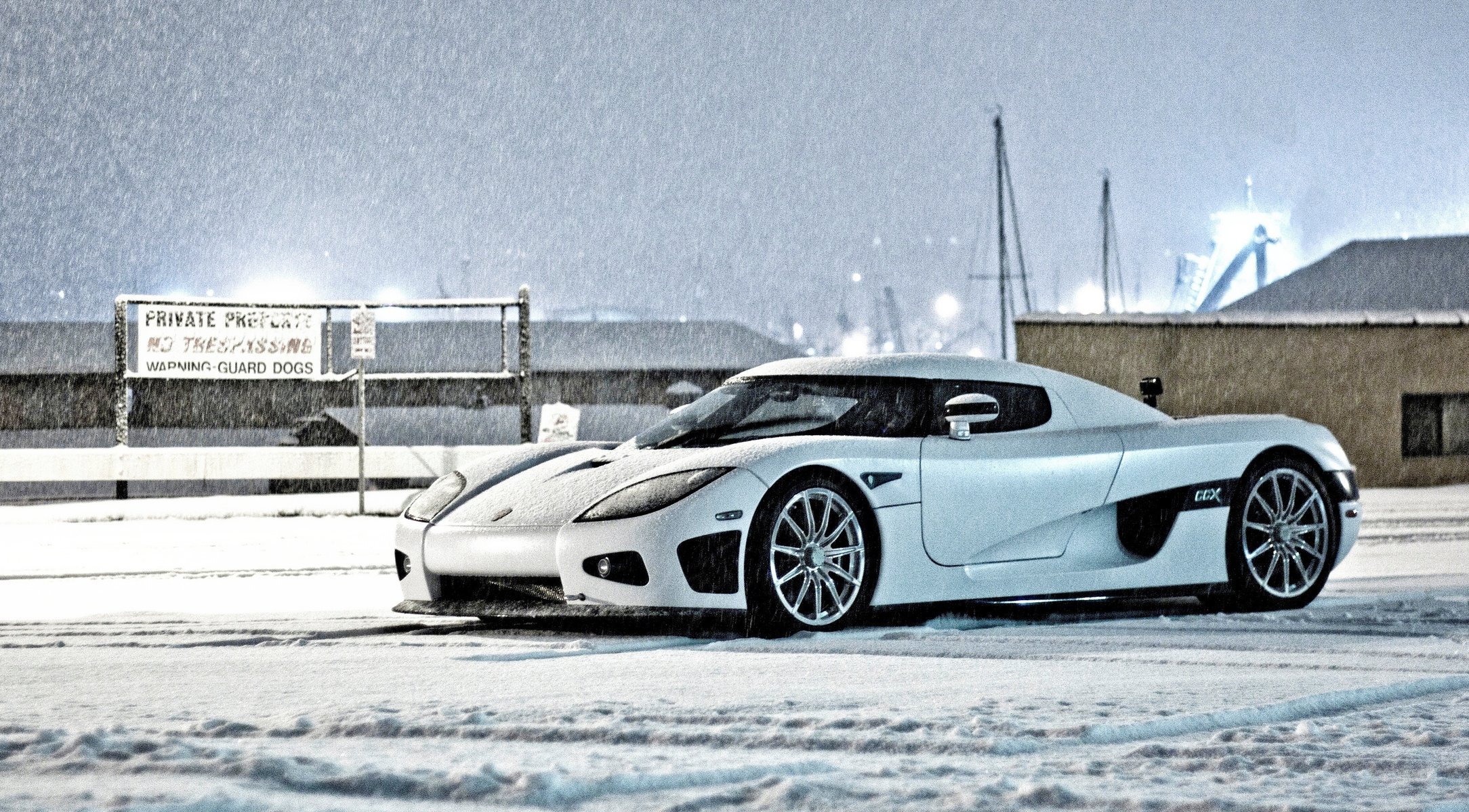 ccx keninsegg vista laterale bianco inverno koenigsegg inverno bianco neve