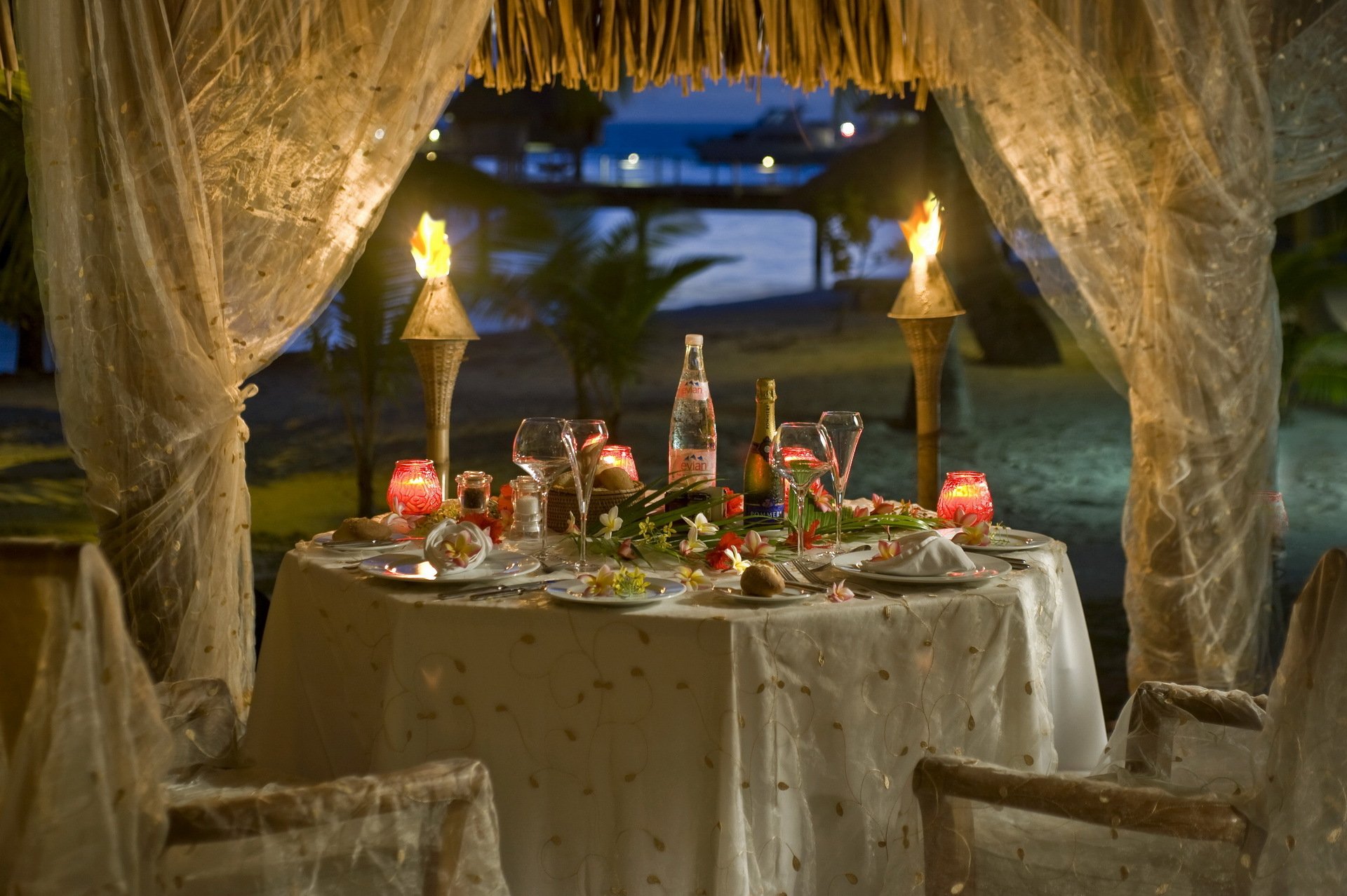 tent beach sea furniture tableware torches palm