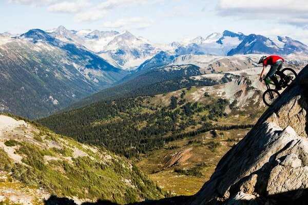 Voyage en montagne, descente en vélo