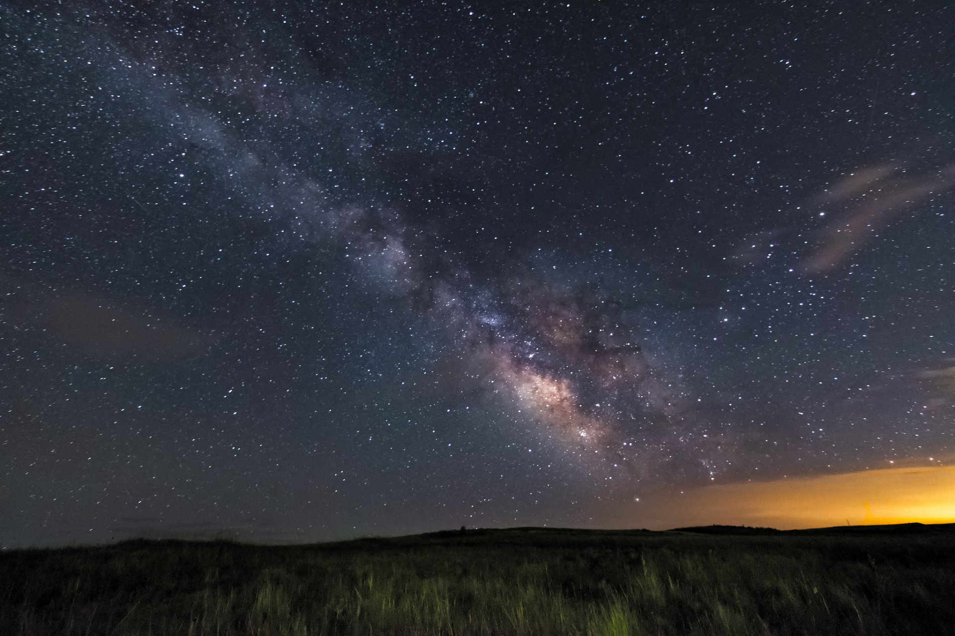 tar night milky way the field