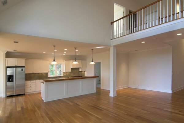 Living room with a view to the second floor