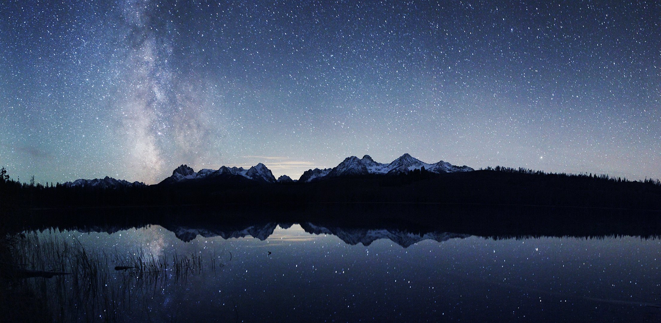 via lattea spazio lago specchio riflessione montagne stelle misteri