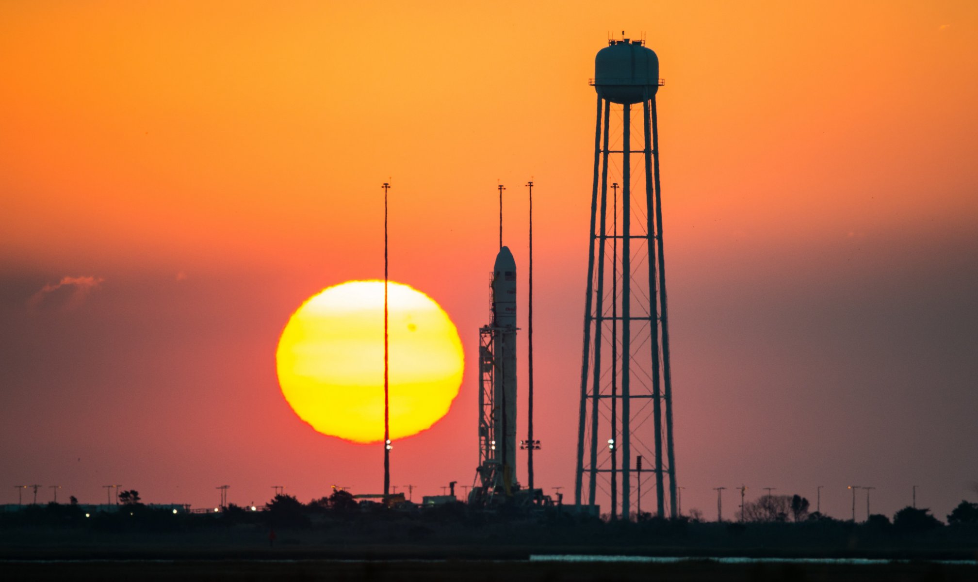 rakete antares nasa sonnenuntergang weltraumbahnhof sonne