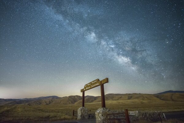 Las misteriosas puertas de la vía láctea