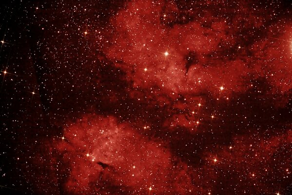 Immagine della nebulosa rossa nello spazio