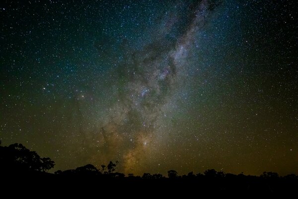 Ciel nocturne et voie lactée, romance et espace