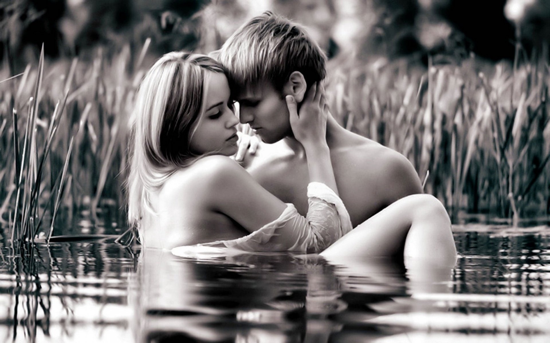 ragazzo ragazza nuoto acqua