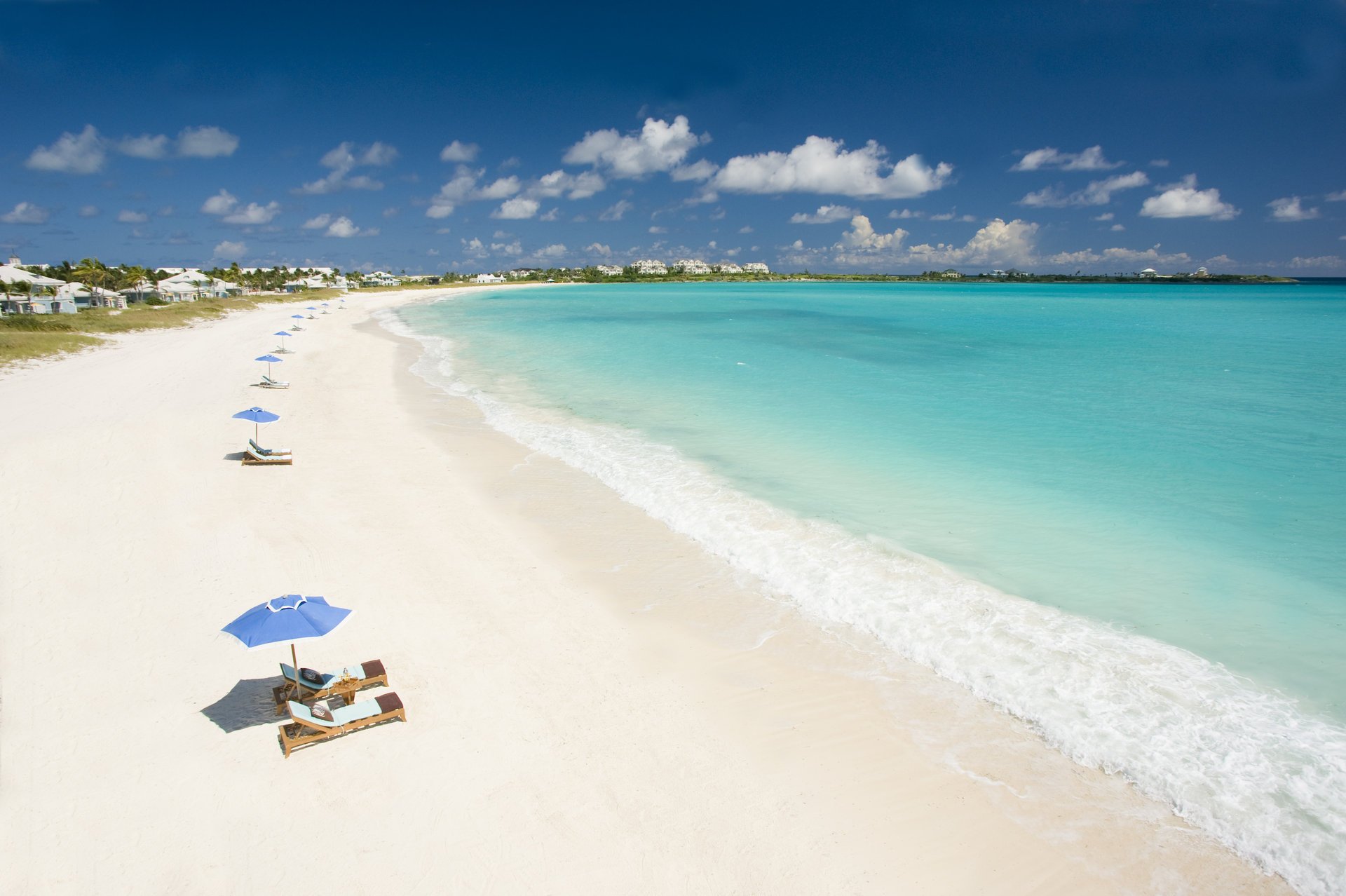resort sea stay beach sun lounger