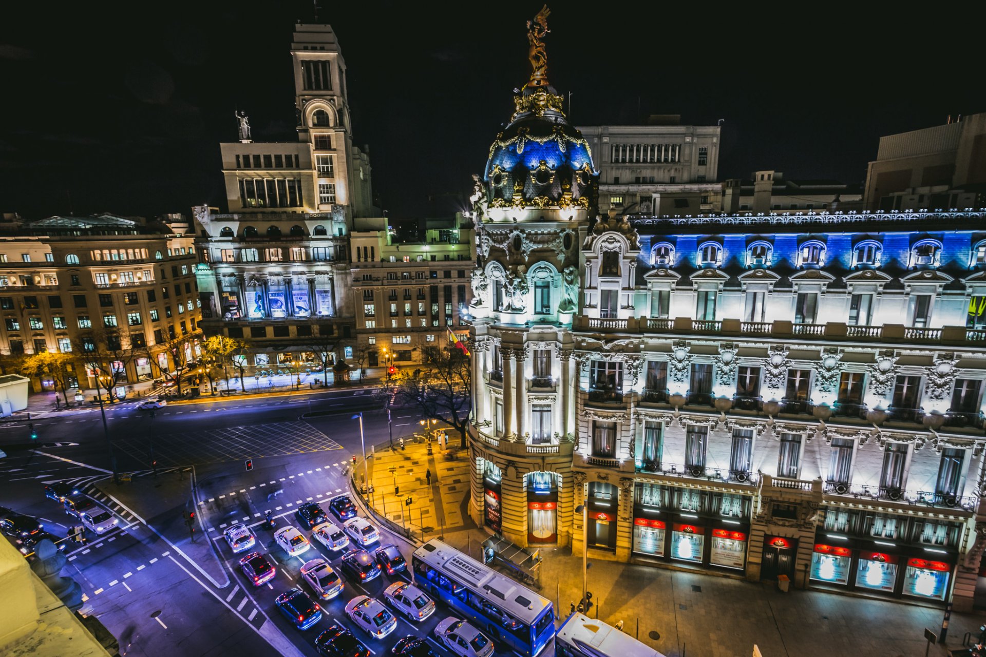 metropolis gebäude madrid spanien spanien gebäude straße auto autos nachtstadt