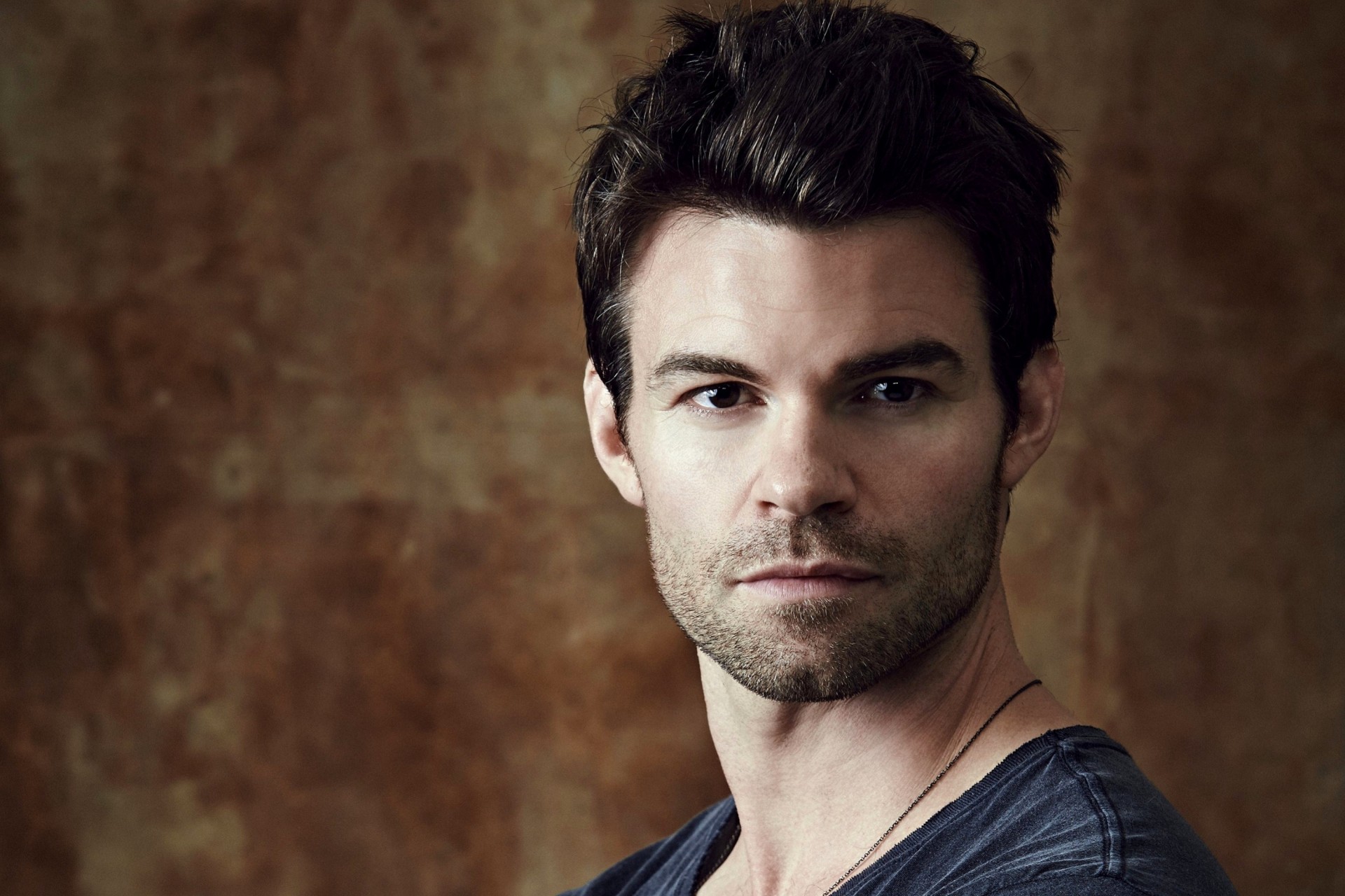 daniel gillies man