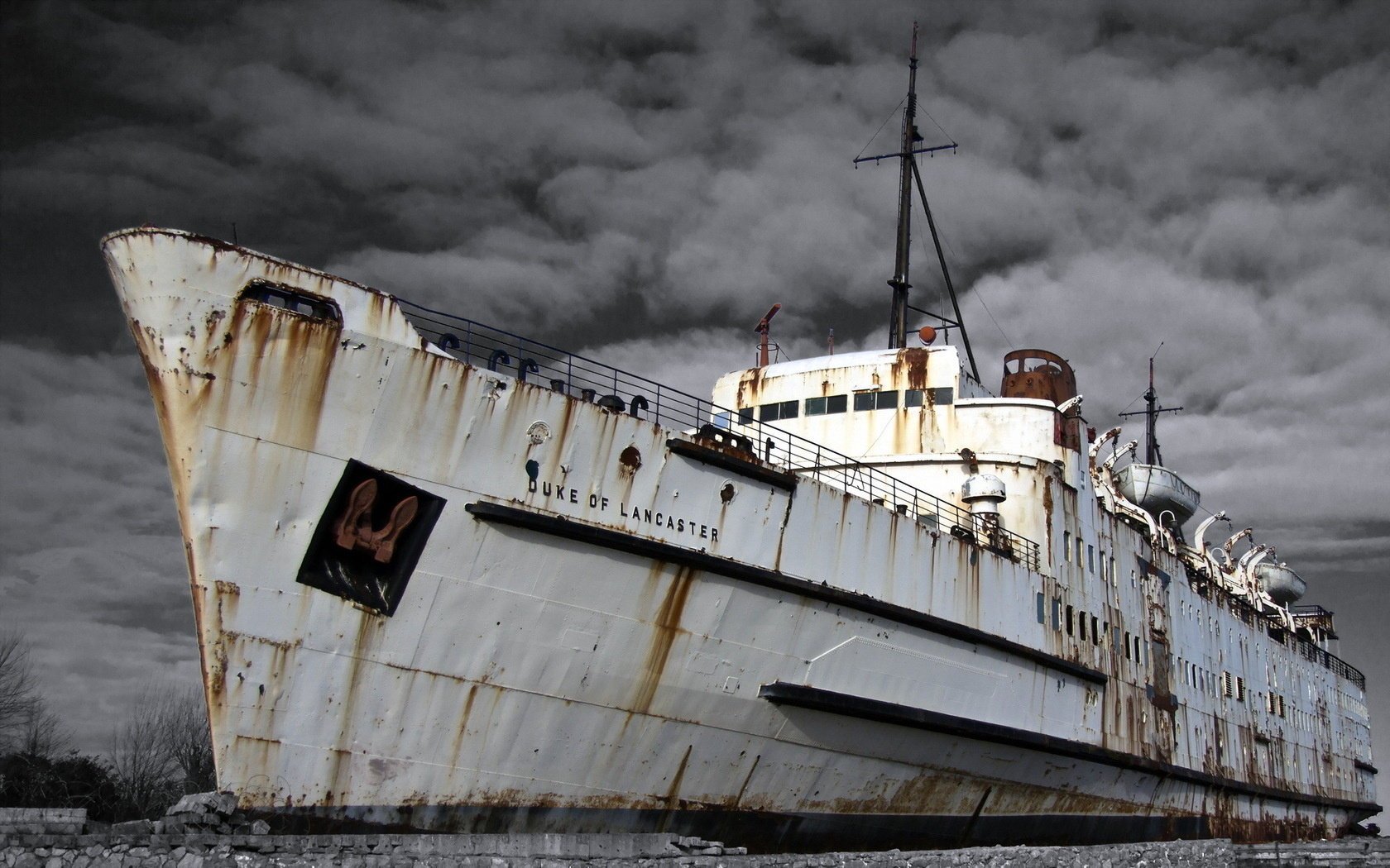bateau ville quai